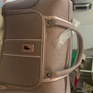 London fog new castle soft cabin bag